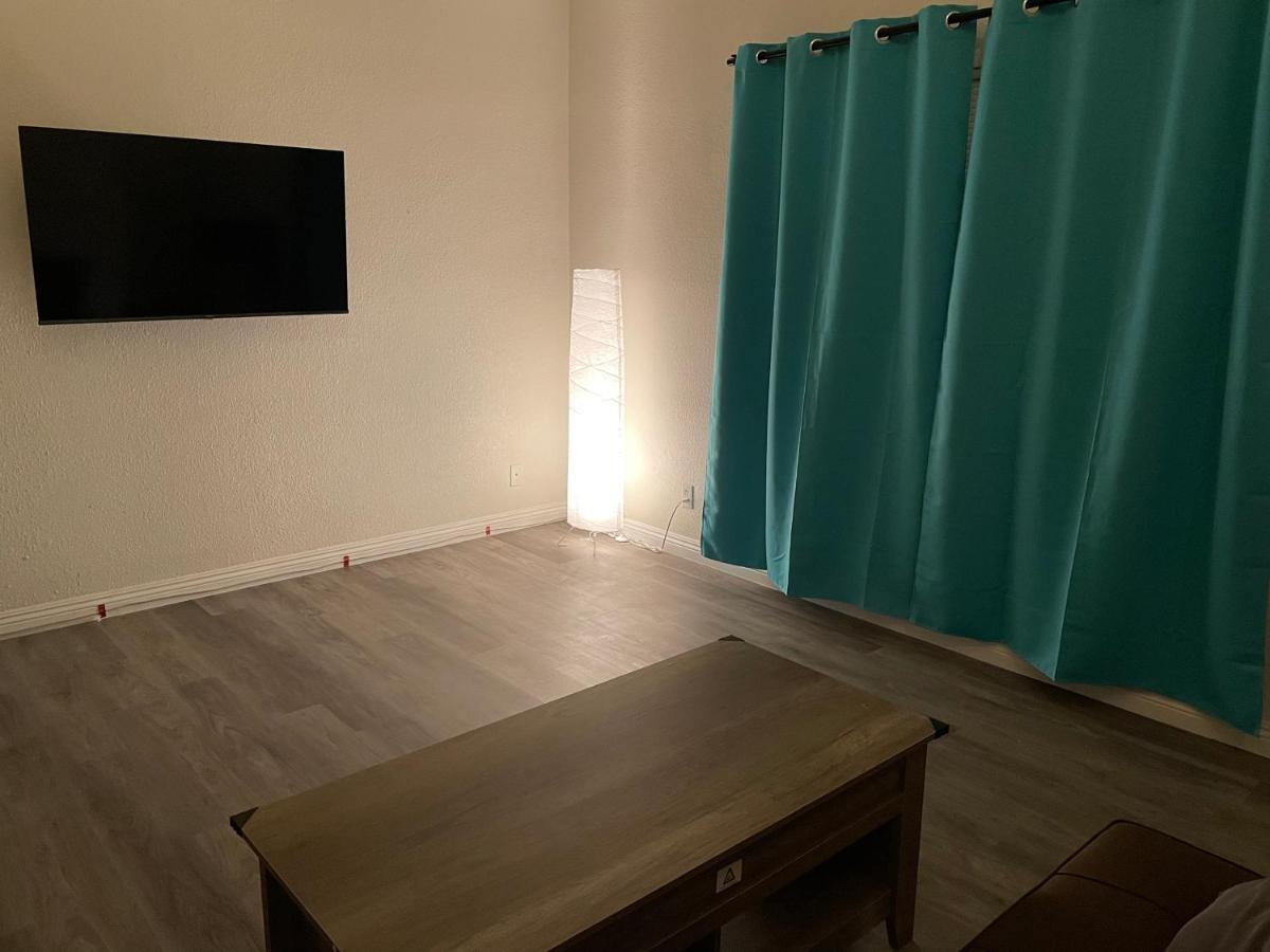 Golden Vegas Condo Next To Airport & University Las Vegas Ngoại thất bức ảnh